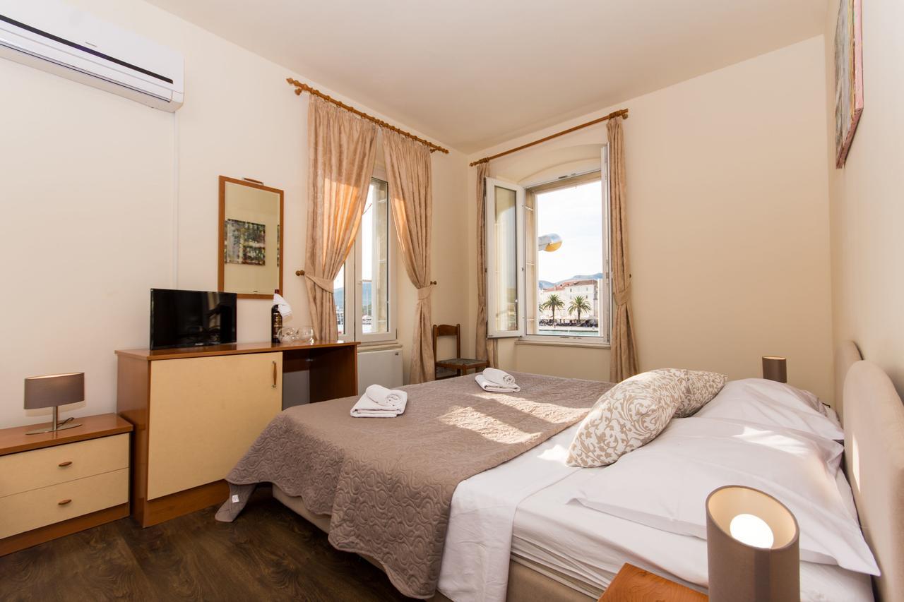 Rooms Villa Liza Trogir Ngoại thất bức ảnh